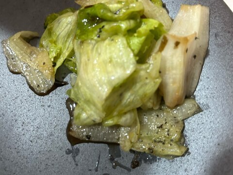 胡麻たっぷりのレタス塩昆布あえ